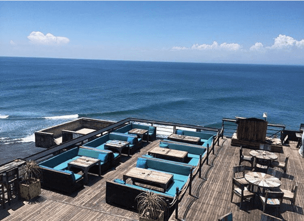 The Single Fin Uluwatu Bali Shout