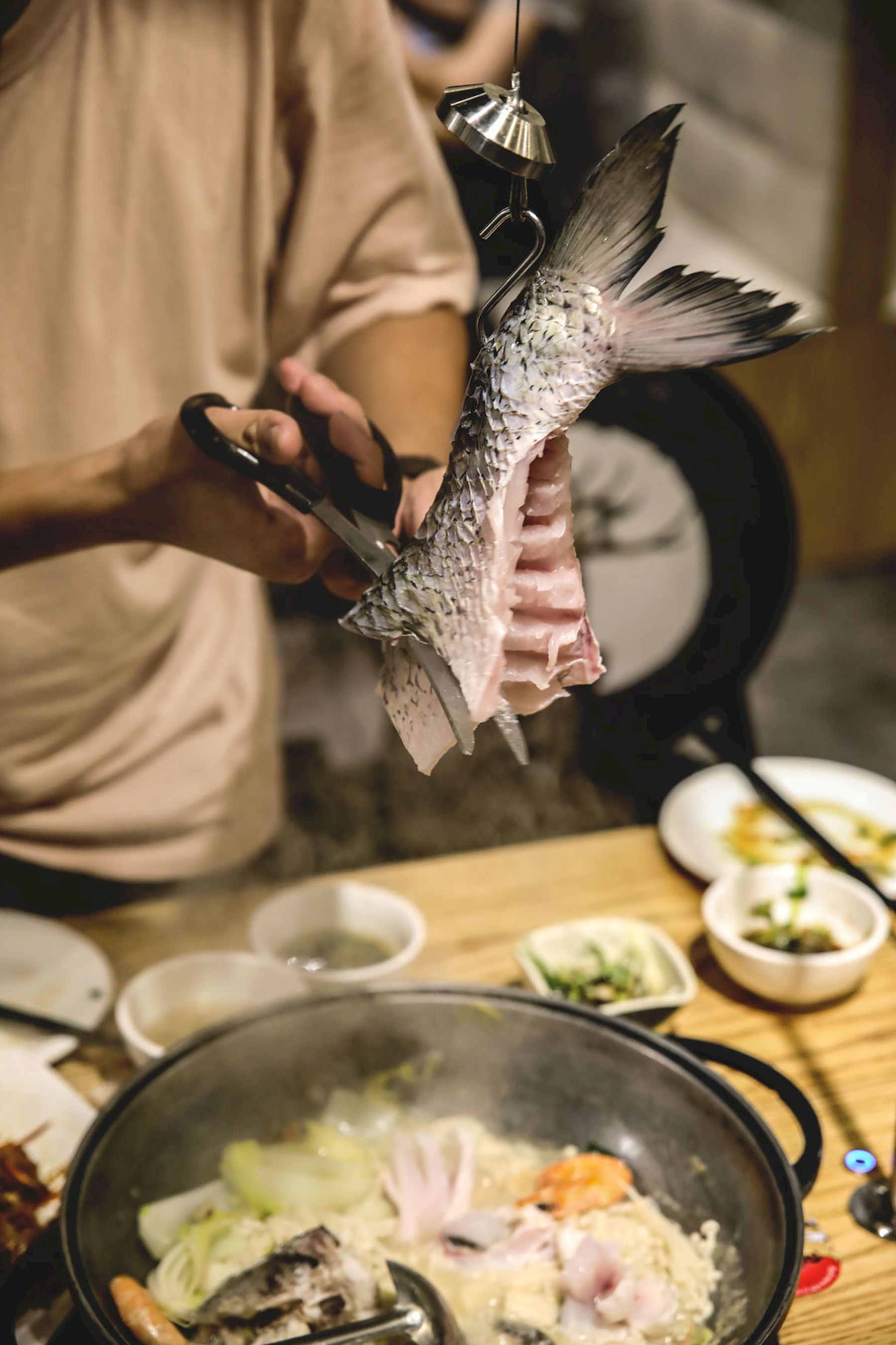 Hanging Fish Hot Pot In China (5)