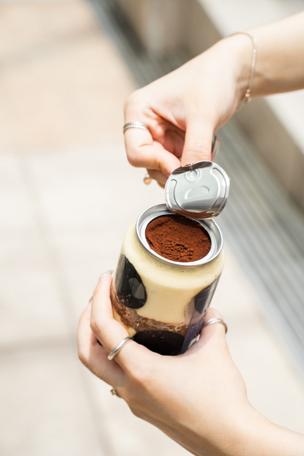 [SHOUT REVIEWS] JAPAN’S VIRAL CANNED CAKE VENDING MACHINE IN SINGAPORE