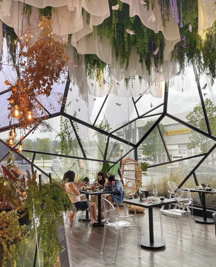 Floral Glasshouse CafÉ In Johor Bahru Has Ig Worthy High Tea Rose Shaped Coffee And Aesthetic 5635